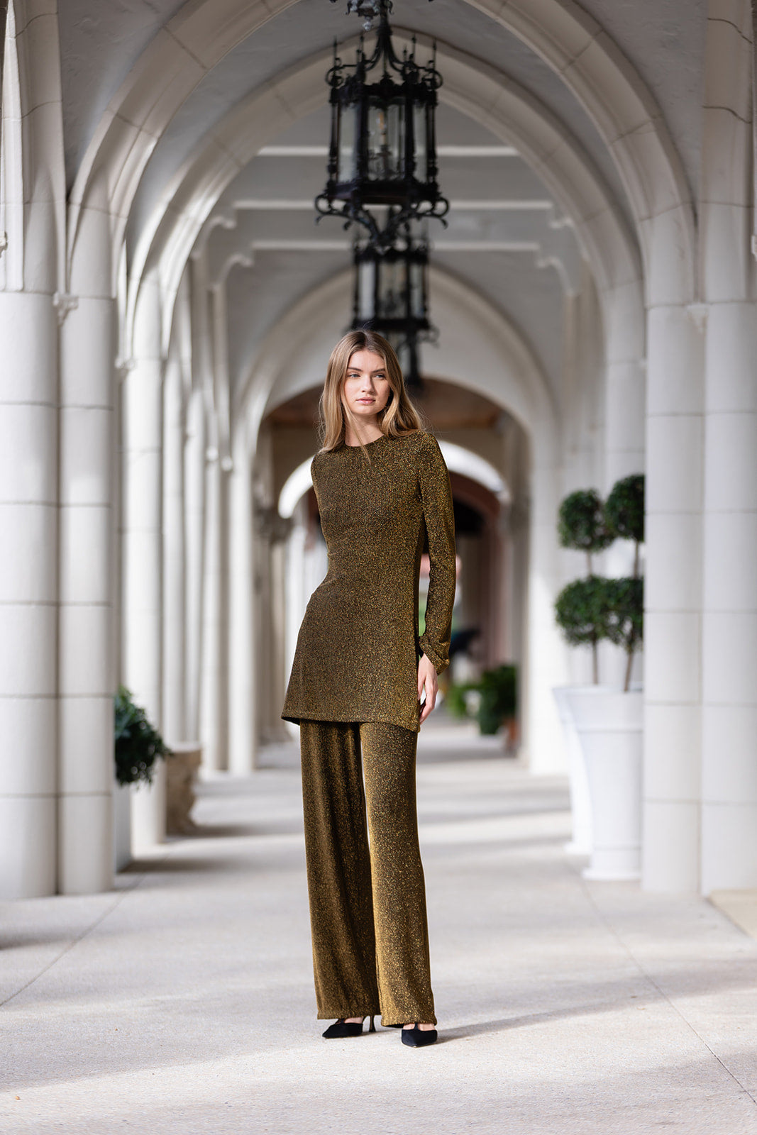 Long Sleeve Metallic Tunic - Gold M Long Sleeve Metallic Tunic - Gold M