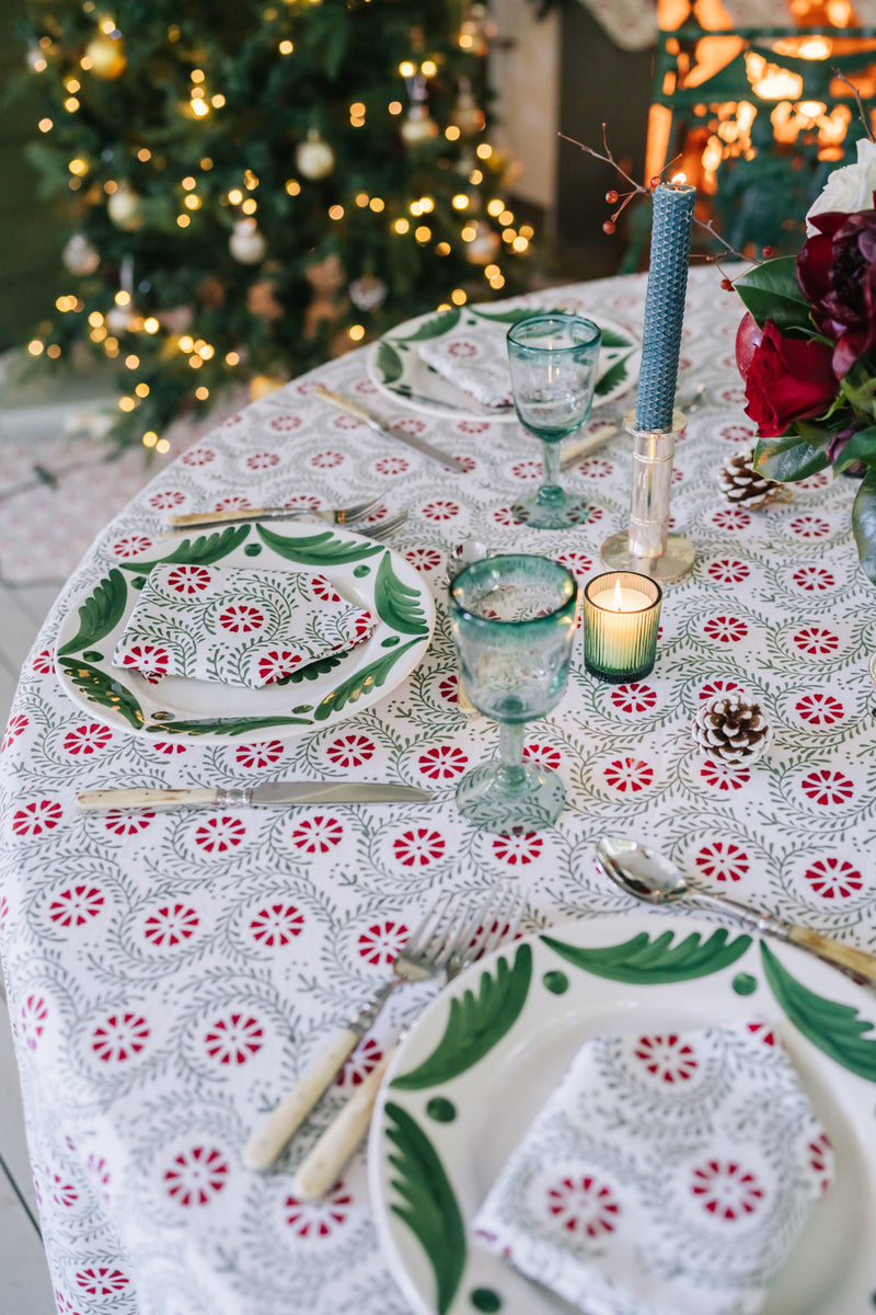 Noel Fleur Provencale  Dinner Napkins