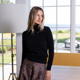 Beatriz Pant Dupioni - Noir Castillo Medallion