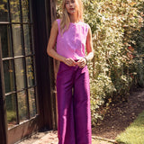 Julia Pant - Iris