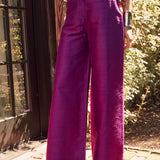 Julia Pant - Iris