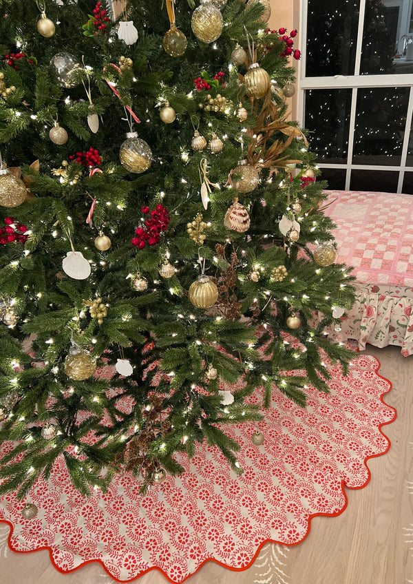 Fire Coral Provencale Tree Skirt